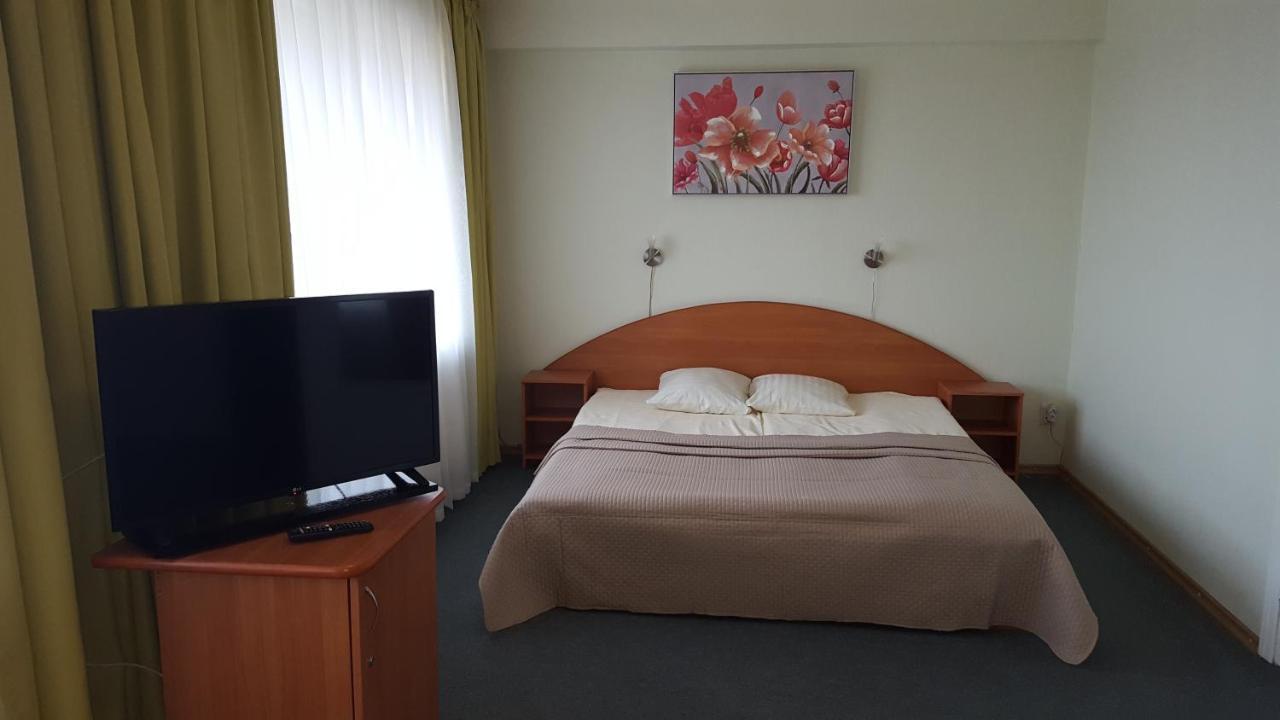 Latgale Hotell Rēzekne Eksteriør bilde
